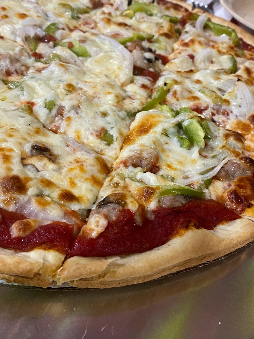 Martellos pizza restaurant | restaurant | 4124 W Armitage Ave, Chicago, IL 60639, USA | 7737998135 OR +1 773-799-8135