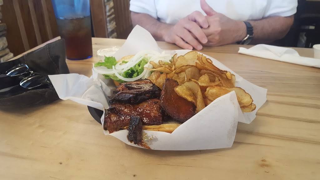 508 N Brews & Co. | restaurant | 508 N Main St, Hillsville, VA 24343, USA | 2762663553 OR +1 276-266-3553