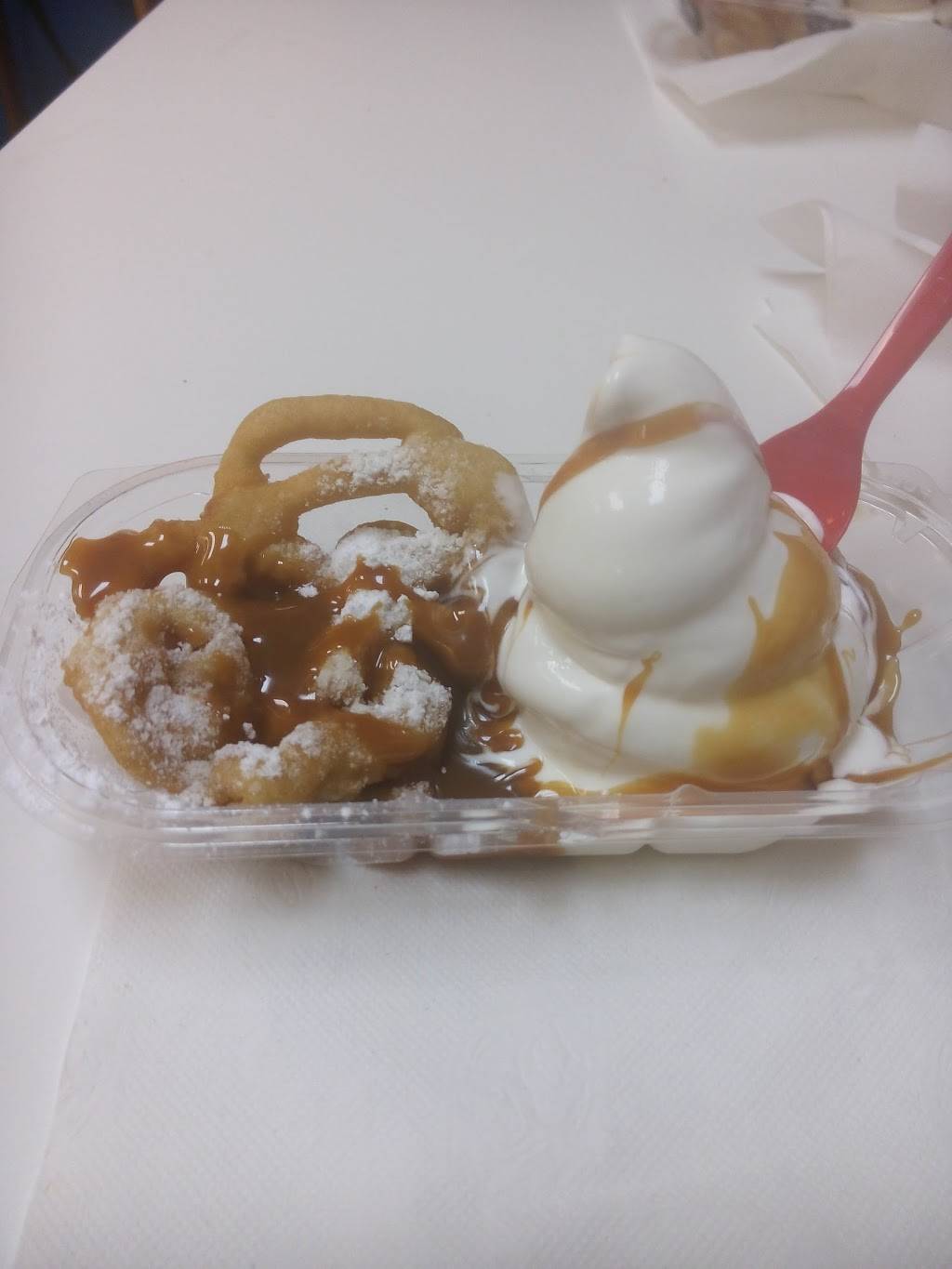 Dairy Queen | restaurant | 4040 SW 67th Ave, Miami, FL 33155, USA | 3056651387 OR +1 305-665-1387