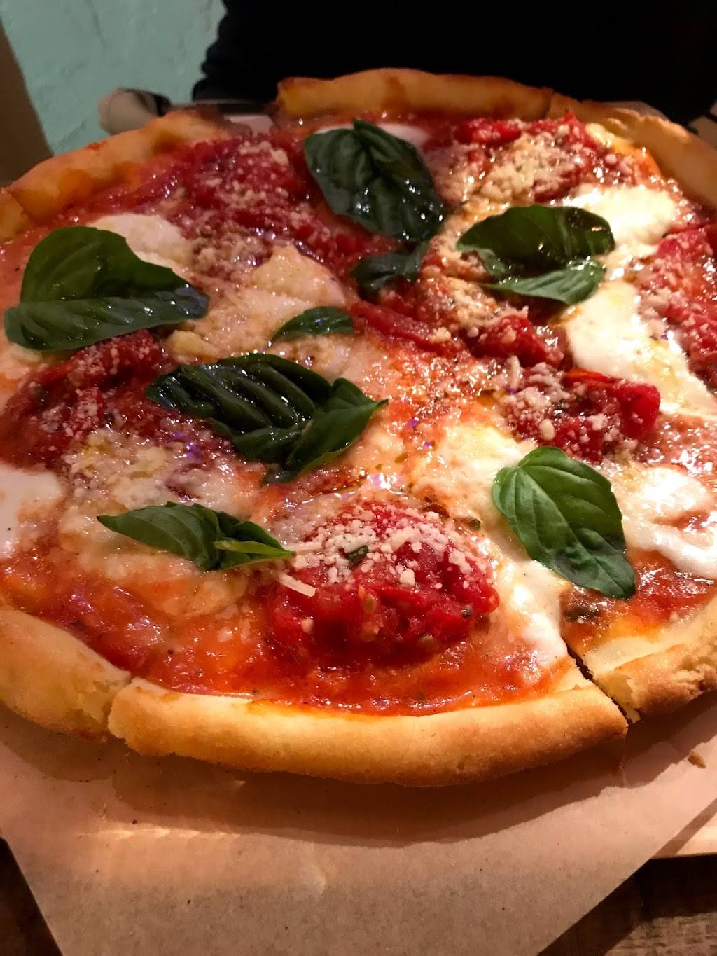 Mizza Artisan Pizza & Italian Cuisine | restaurant | 1112 State St, Santa Barbara, CA 93101, USA | 8058833935 OR +1 805-883-3935