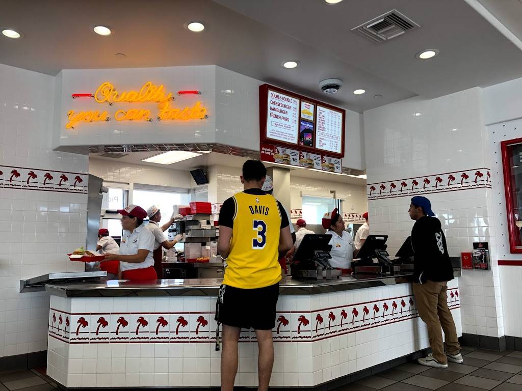 In-N-Out Burger | restaurant | 2200 S Central Ave, Compton, CA 90220, USA | 8007861000 OR +1 800-786-1000