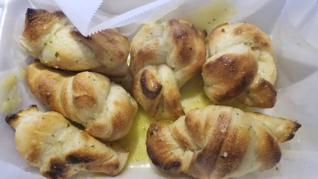 Heights Pizza | meal delivery | 7504 N Florida Ave, Tampa, FL 33604, USA | 8136447130 OR +1 813-644-7130