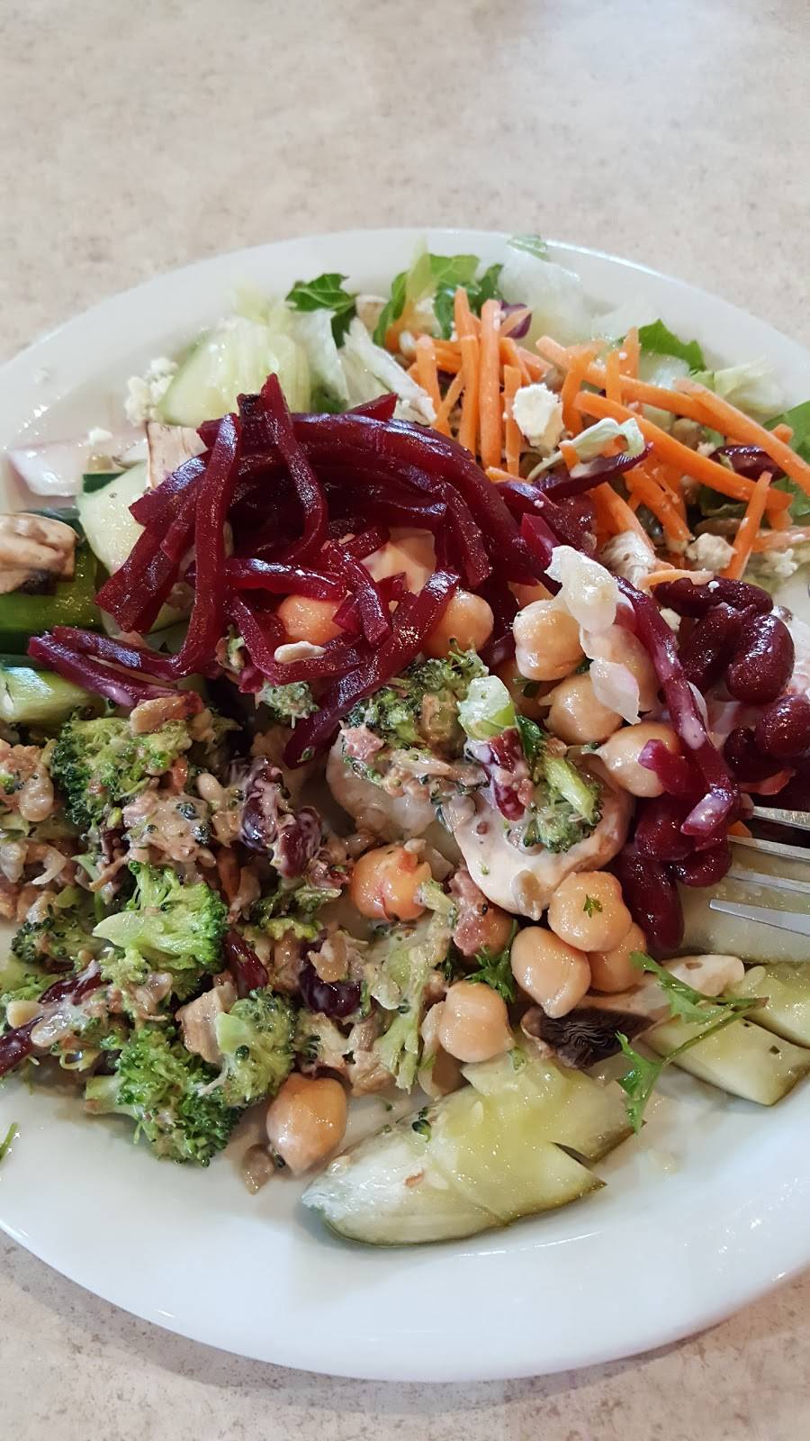 Sizzler | restaurant | 3121 W Shaw Ave, Fresno, CA 93722, USA | 5592271218 OR +1 559-227-1218