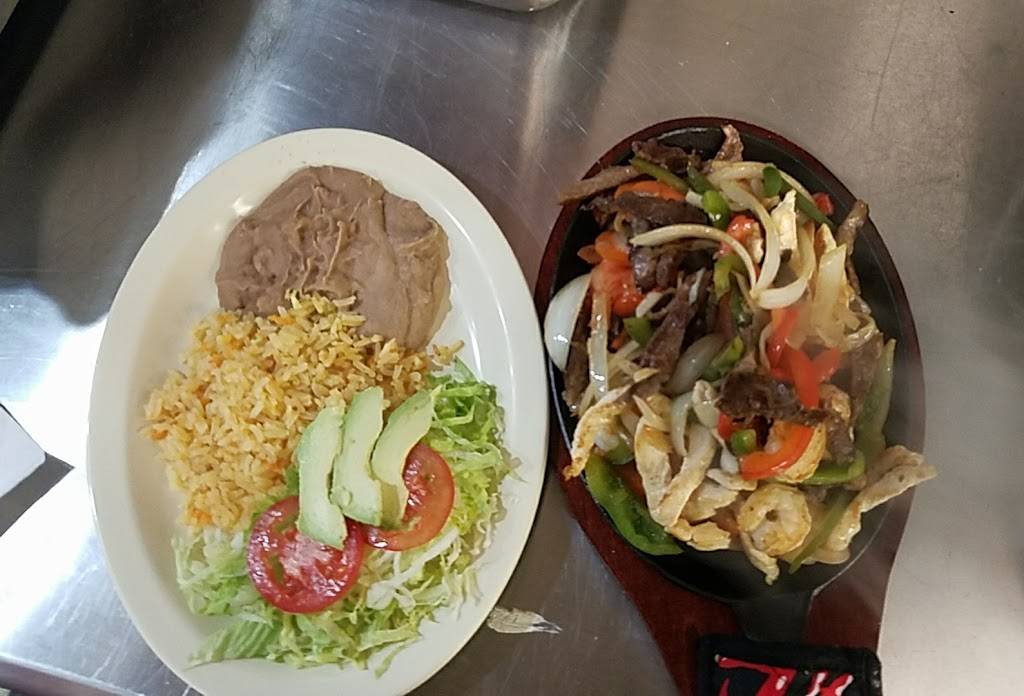 Samanthas Pupusas | restaurant | 117 Cornelius St, Hillsborough, NC 27278, USA | 9196857059 OR +1 919-685-7059