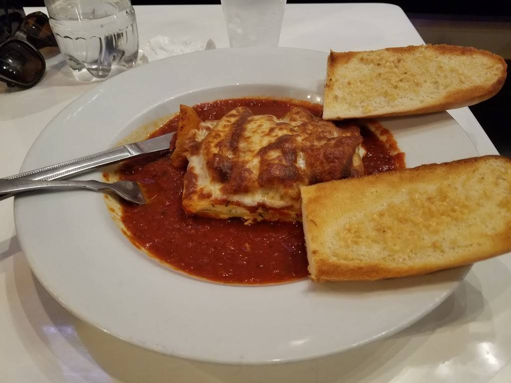 Milanas New York Pizzeria | restaurant | 165 E 4th St, Long Beach, CA 90802, USA | 5629011111 OR +1 562-901-1111