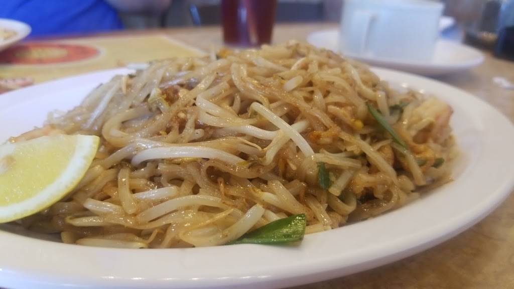 Thai Delight | restaurant | 20840 Hall Rd, Clinton Twp, MI 48038, USA | 5864692222 OR +1 586-469-2222