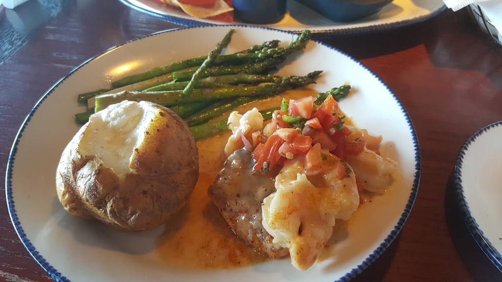 Red Lobster | restaurant | 479 Telegraph Rd, Waterford Twp, MI 48328, USA | 2486825146 OR +1 248-682-5146