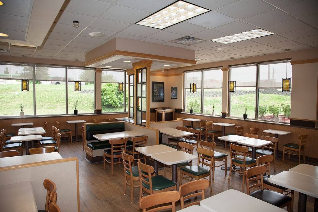 Master Wok Xpress | restaurant | 1100 NE Douglas St, Lees Summit, MO 64086, USA | 8163681229 OR +1 816-368-1229