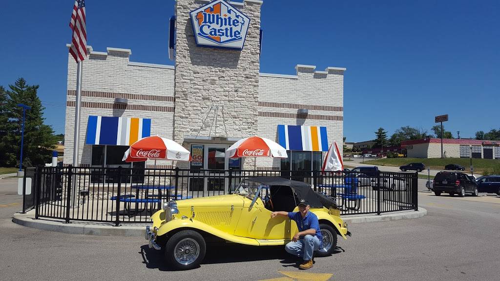 White Castle | restaurant | 78 Hilltop Village Center Dr, Eureka, MO 63025, USA | 6369381137 OR +1 636-938-1137