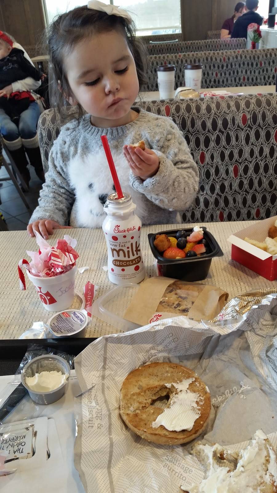 Chick-fil-A | restaurant | 2091 E Lohman Ave, Las Cruces, NM 88001, USA | 5755242888 OR +1 575-524-2888