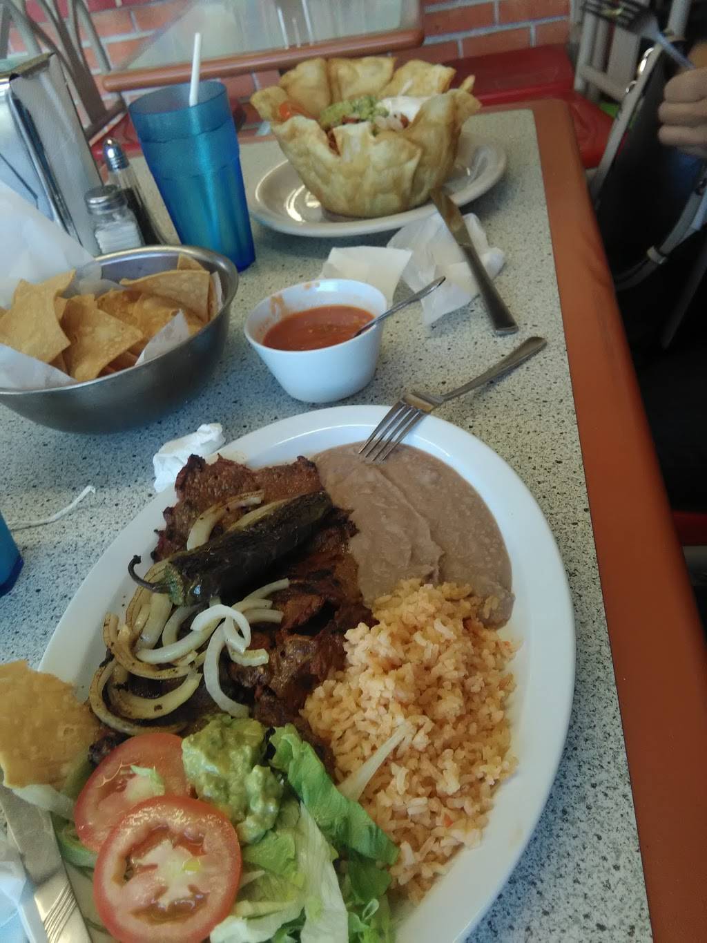 Kikos Mexican Grill | restaurant | 8924 Beverly Blvd, Pico Rivera, CA 90660, USA | 5626998080 OR +1 562-699-8080