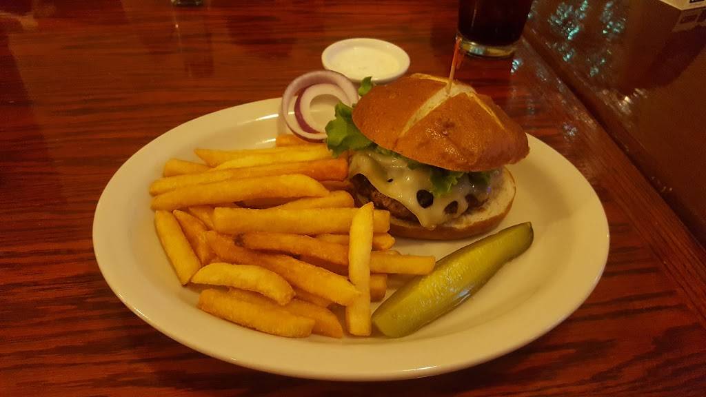 Macados | restaurant | 3744 Candlers Mountain Rd, Lynchburg, VA 24502, USA | 4348456464 OR +1 434-845-6464