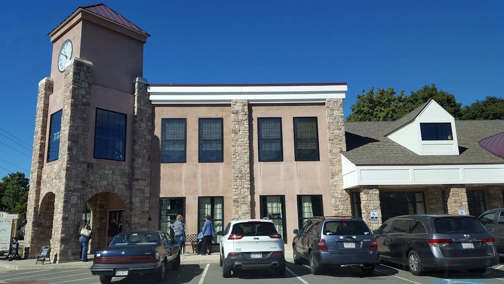 The Connection Cafe | restaurant | 40 Union St, Holbrook, MA 02343, USA | 7818857813 OR +1 781-885-7813