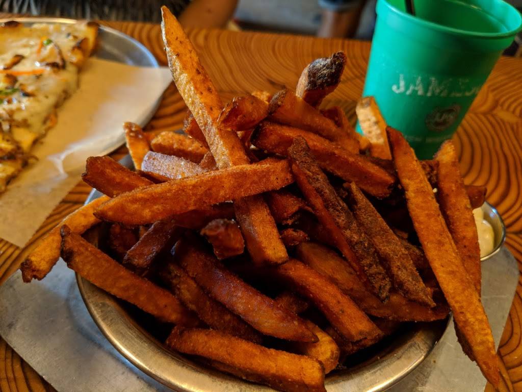 The Boiler Room | restaurant | 1307, 2210 N California Ave, Chicago, IL 60647, USA | 7732765625 OR +1 773-276-5625