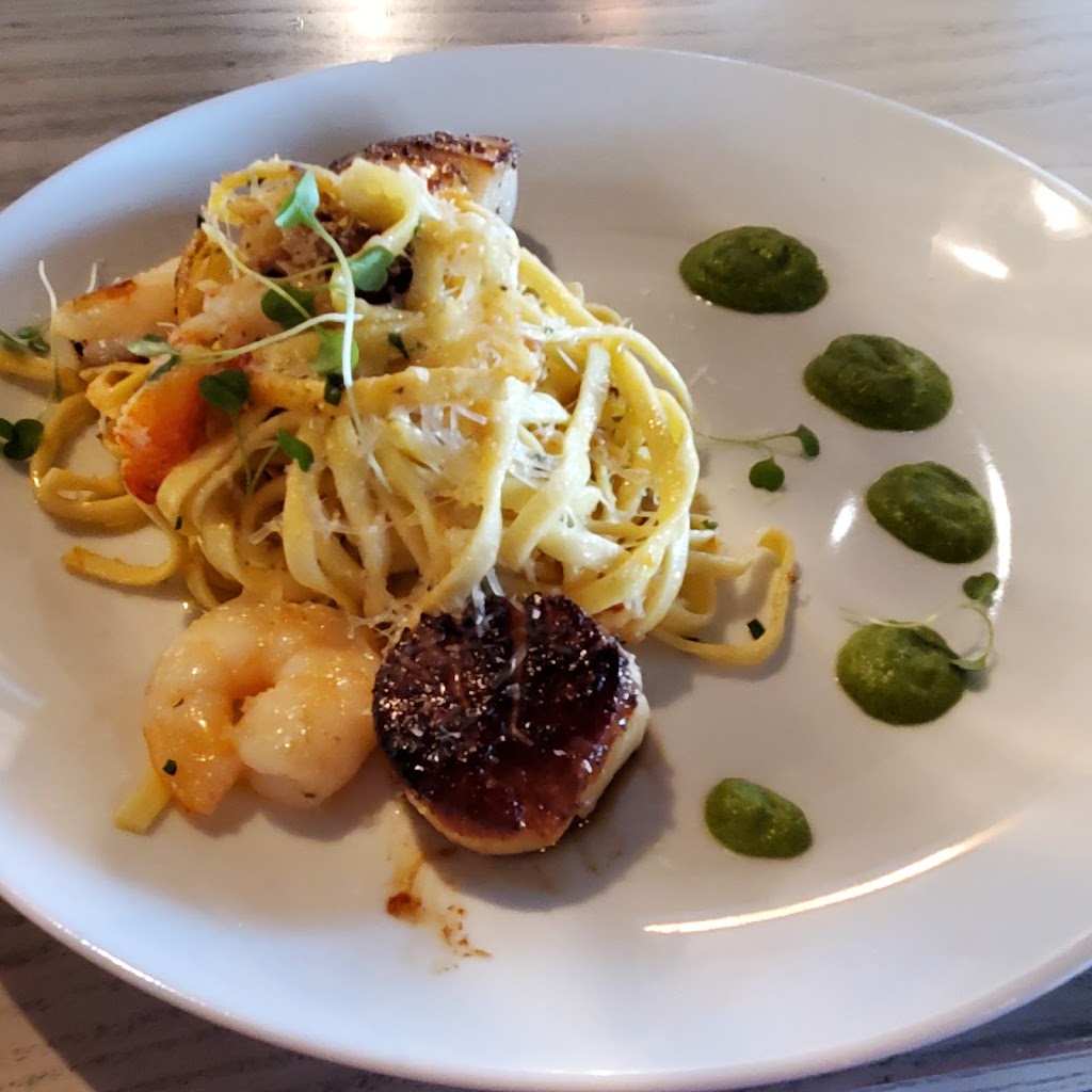 The Cove Restaurant | restaurant | 5731 SE Columbia Way, Vancouver, WA 98661, USA | 3603605000 OR +1 360-360-5000