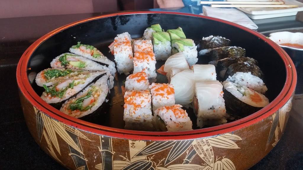 Sushi Paradise | restaurant | 210 Glendale Avenue Unit B1A, St. Catharines, ON L2T 3Y6, Canada | 9056889012 OR +1 905-688-9012