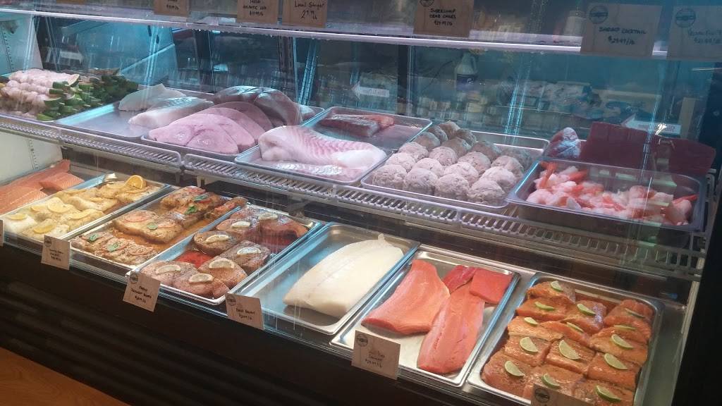 Edgartown Meat & Fish Market | cafe | 240 Edgartown-Vineyard Haven Rd, Edgartown, MA 02539, USA | 5086276200 OR +1 508-627-6200