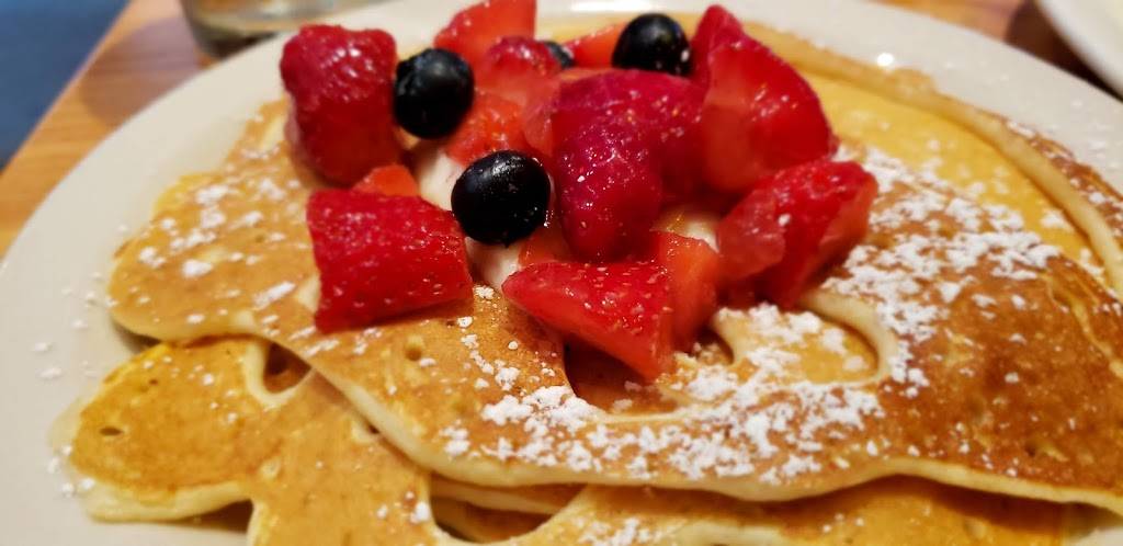 Jacks N Joe | restaurant | 2498 S Figueroa St, Los Angeles, CA 90007, USA | 2137484565 OR +1 213-748-4565