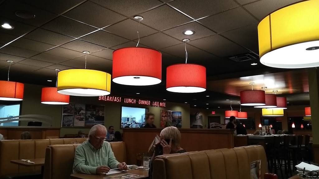 Dennys | restaurant | 1717 W 5th St, Eureka, MO 63025, USA | 6369385022 OR +1 636-938-5022
