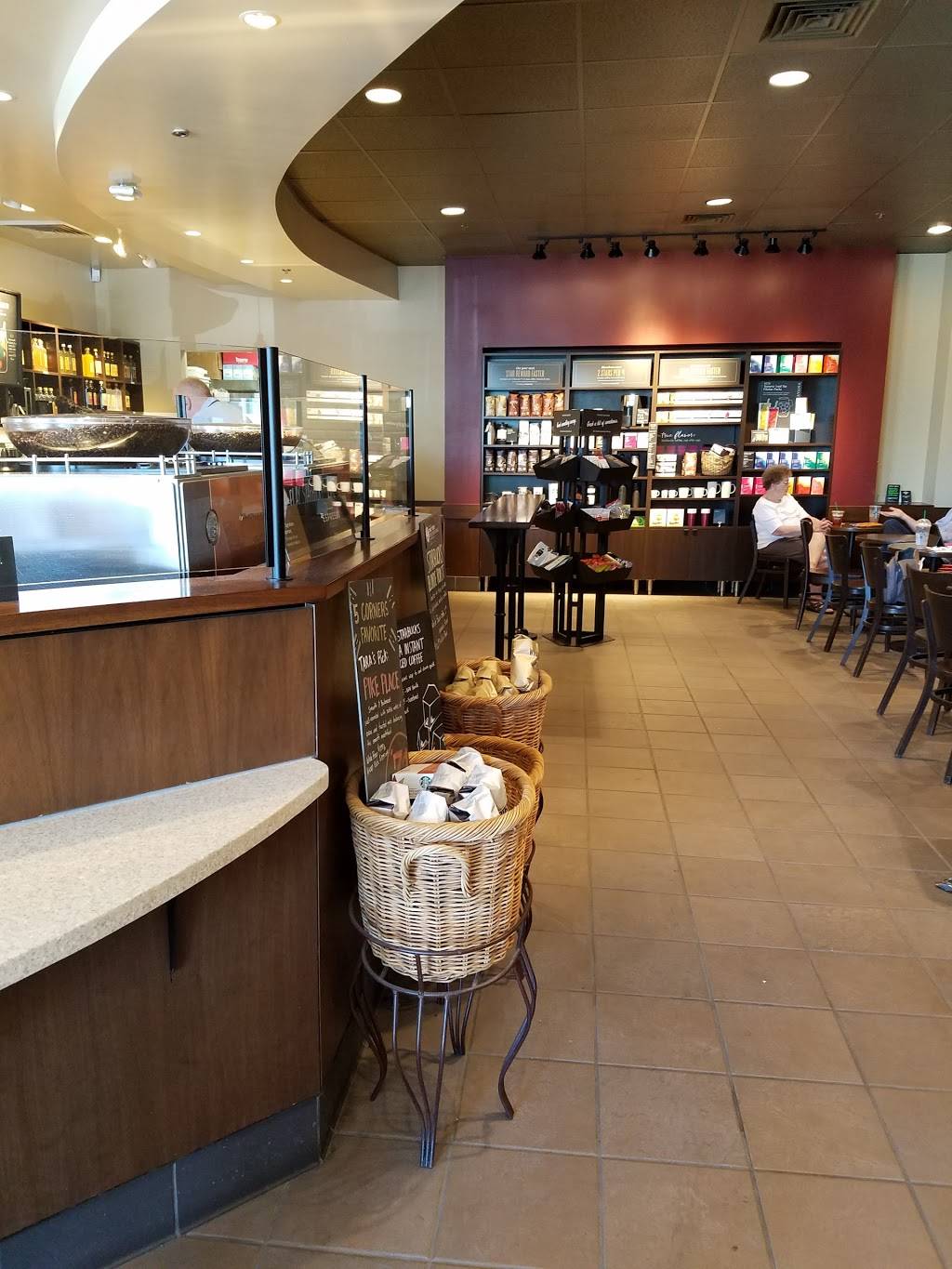Starbucks | cafe | 261 E Bellevue Rd, Atwater, CA 95301, USA | 2093572166 OR +1 209-357-2166