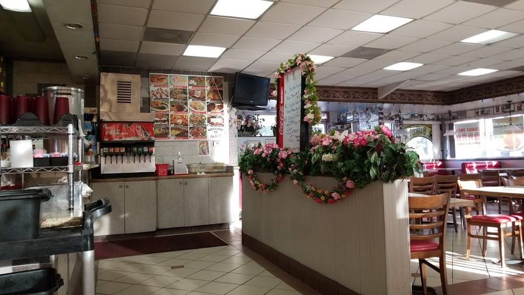 Peters Burgers & Mexican Food | restaurant | 923 W 6th St, Corona, CA 92882, USA | 9512793488 OR +1 951-279-3488