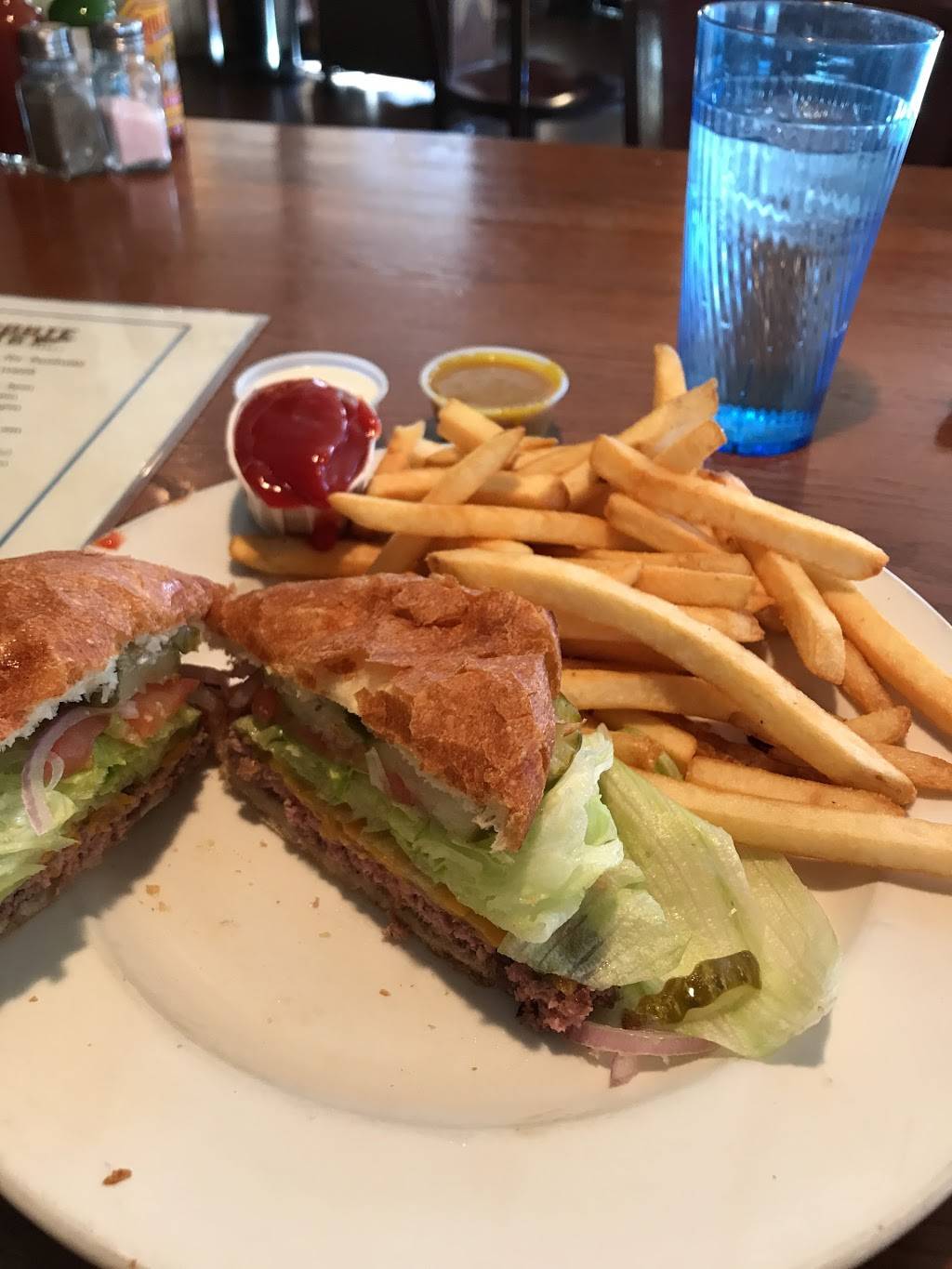 Route 6 Café & Lounge | restaurant | 40801 US-6, Avon, CO 81620, USA | 9709496393 OR +1 970-949-6393