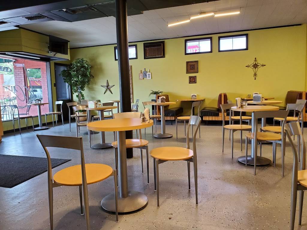 Krazy Chicken International | restaurant | 2301 Fort Henry Dr, Kingsport, TN 37664, USA | 4237652844 OR +1 423-765-2844