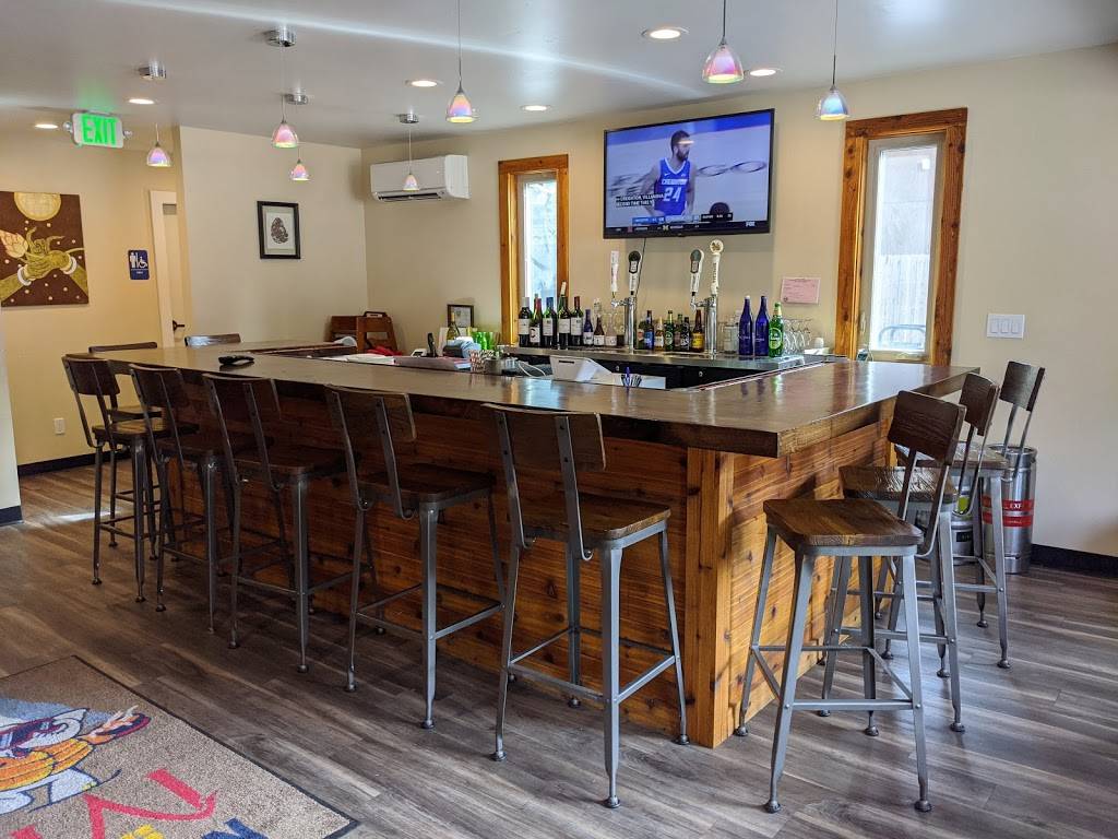 Thai On Ski Run | restaurant | 1169 Ski Run Blvd #6, South Lake Tahoe, CA 96150, USA | 5304208424 OR +1 530-420-8424