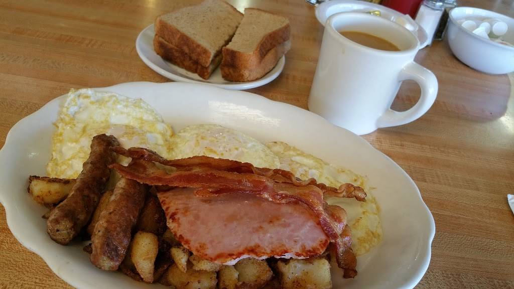 Connies Stagecoach | restaurant | 95 Elm St #1801, Salisbury, MA 01952, USA | 9784653543 OR +1 978-465-3543