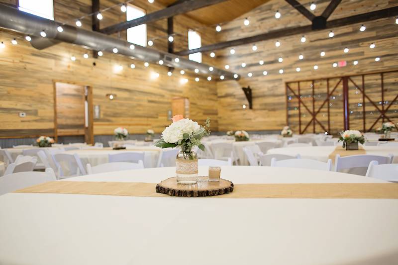 The Silver Spur Resort | restaurant | 13785 TX-19, Canton, TX 75103, USA | 9034201400 OR +1 903-420-1400