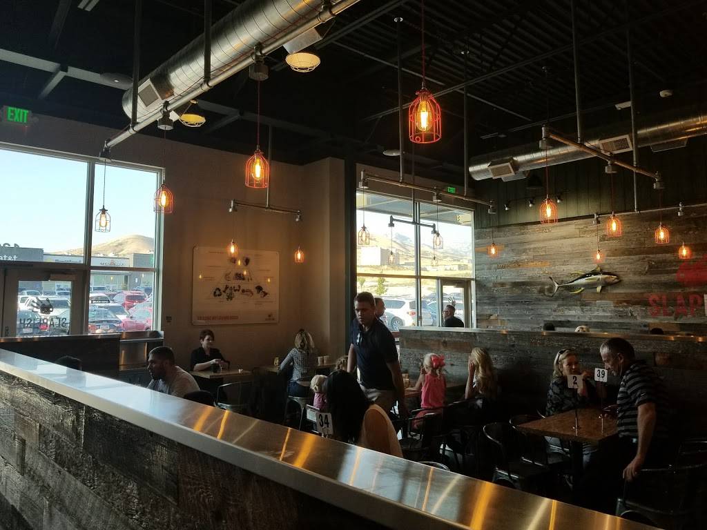 Slapfish | restaurant | 3320 Digital Dr, Lehi, UT 84043, USA | 3854554110 OR +1 385-455-4110