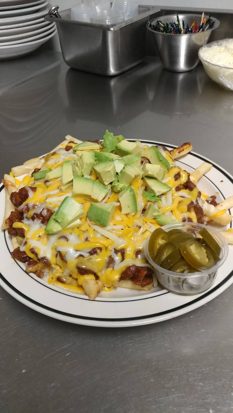 Outlaws Grill & Saloon | restaurant | 2167 Pickwick Dr, Camarillo, CA 93010, USA | 8054843691 OR +1 805-484-3691