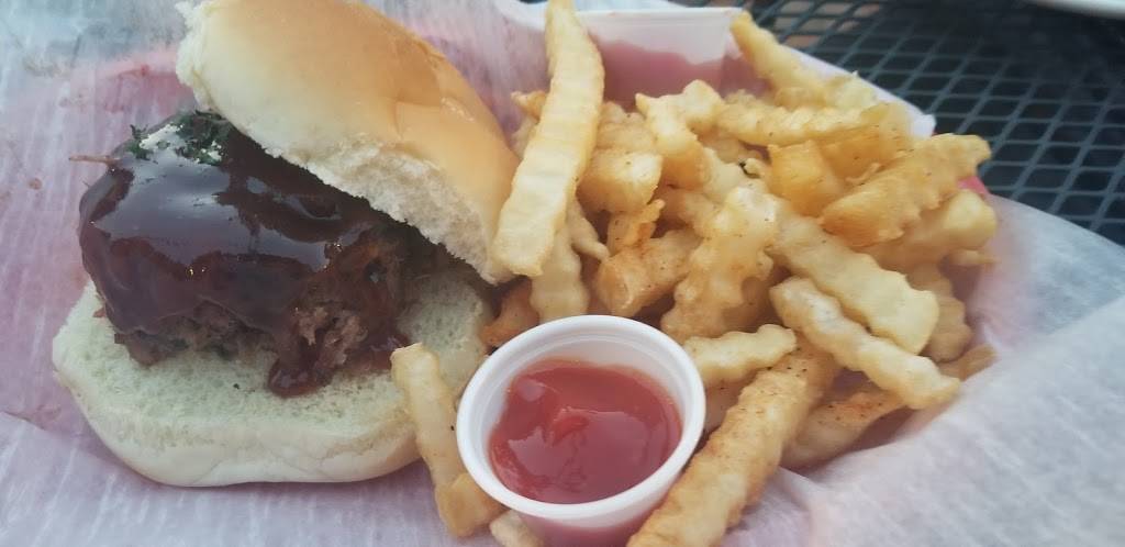 Neals Famous BBQ | restaurant | 202 N 3rd St, Hamilton, OH 45011, USA | 5137372783 OR +1 513-737-2783