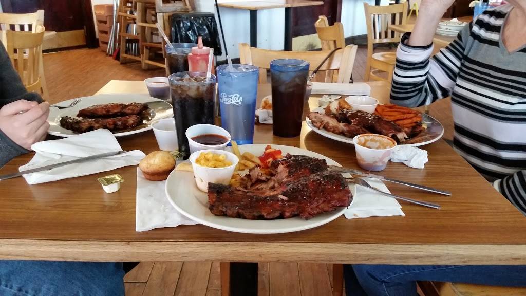 Bubbas-Q | restaurant | 820 Center Rd, Avon, OH 44011, USA | 4409377859 OR +1 440-937-7859