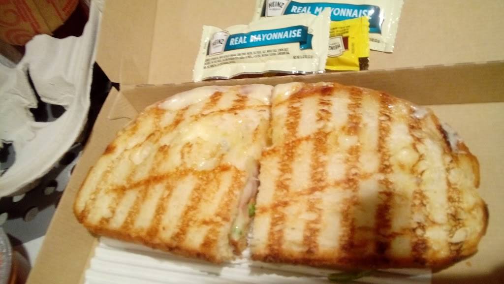 Wawa | cafe | 2370 Colonial Blvd, Fort Myers, FL 33916, USA | 2392754142 OR +1 239-275-4142