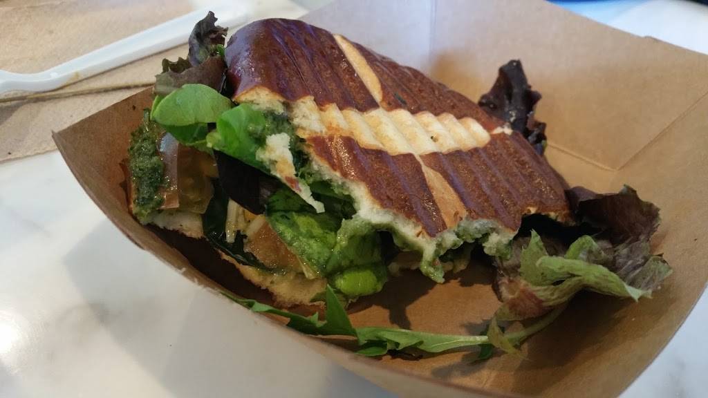 Veggy Street | restaurant | 5135 S Fort Apache Rd #110, Las Vegas, NV 89148, USA | 7027980708 OR +1 702-798-0708