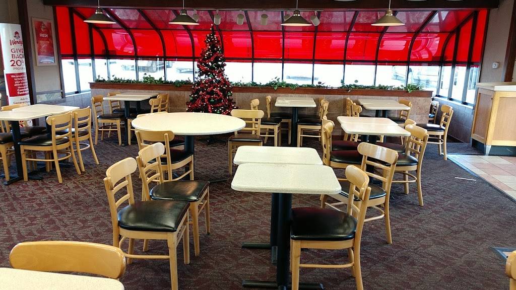 Wendys | restaurant | 11201 W Silver Spring Dr, Milwaukee, WI 53225, USA | 4144619809 OR +1 414-461-9809