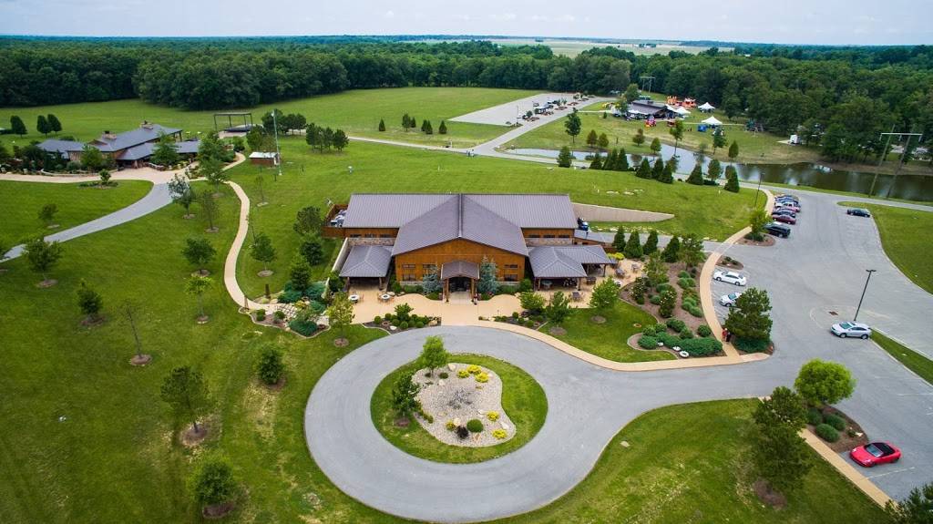 Walkers Bluff | restaurant | 326 Vermont Rd, Carterville, IL 62918, USA | 6189569900 OR +1 618-956-9900