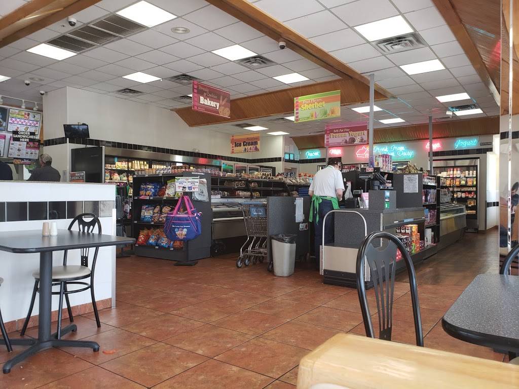 Braums Ice Cream & Burger Restaurant | restaurant | 3501 N Rangeline Rd, Joplin, MO 64801, USA | 4176235113 OR +1 417-623-5113