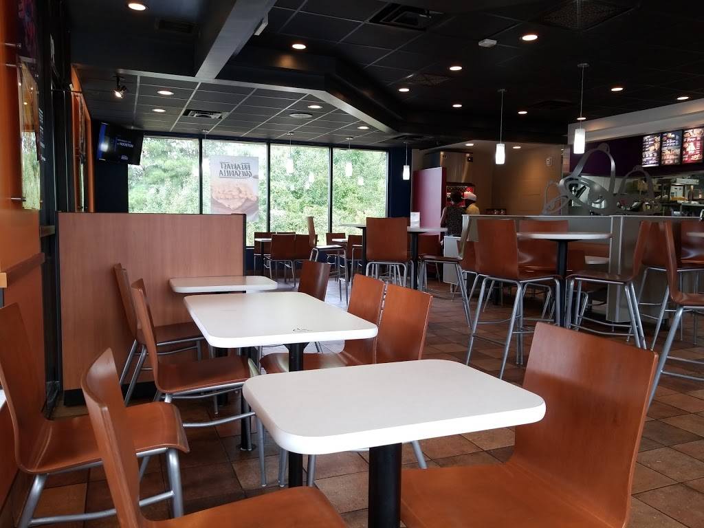 Taco Bell | meal takeaway | 2748 Capital Blvd, Raleigh, NC 27604, USA | 9198326450 OR +1 919-832-6450