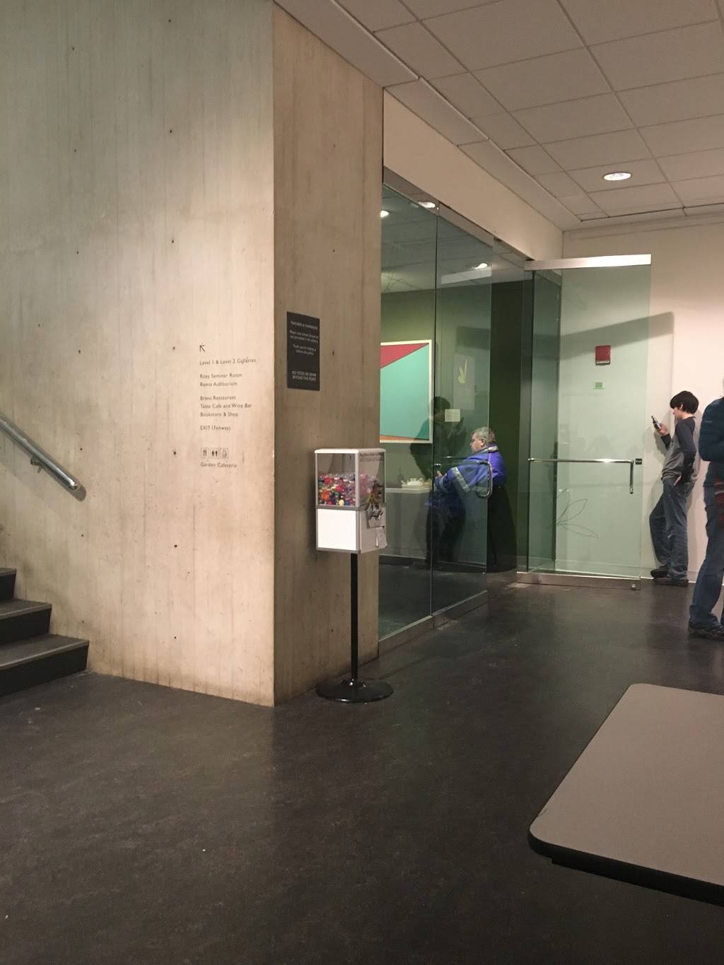 Garden Cafeteria | restaurant | 465 Huntington Ave, Boston, MA 02115, USA | 6172679300 OR +1 617-267-9300