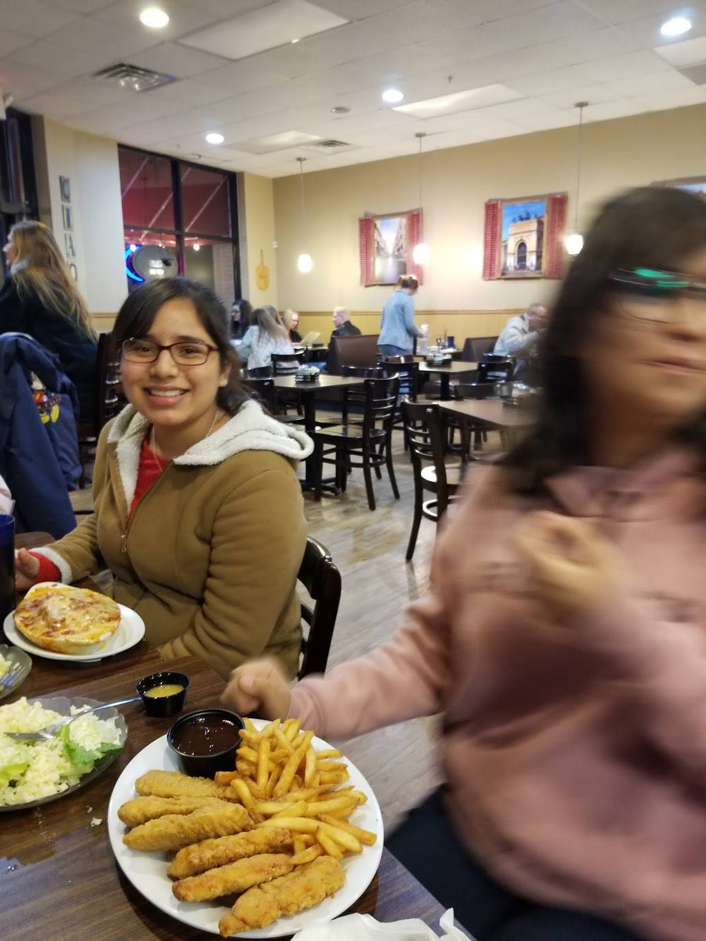 Stefaninas Winghaven | restaurant | 3002 Winghaven Blvd, OFallon, MO 63368, USA | 6366253333 OR +1 636-625-3333