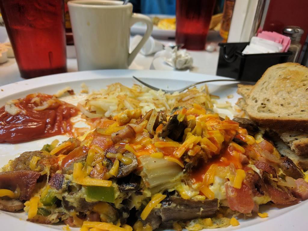 Leos Diner | restaurant | 333 N Orange Ave, Orlando, FL 32801, USA | 4074235367 OR +1 407-423-5367