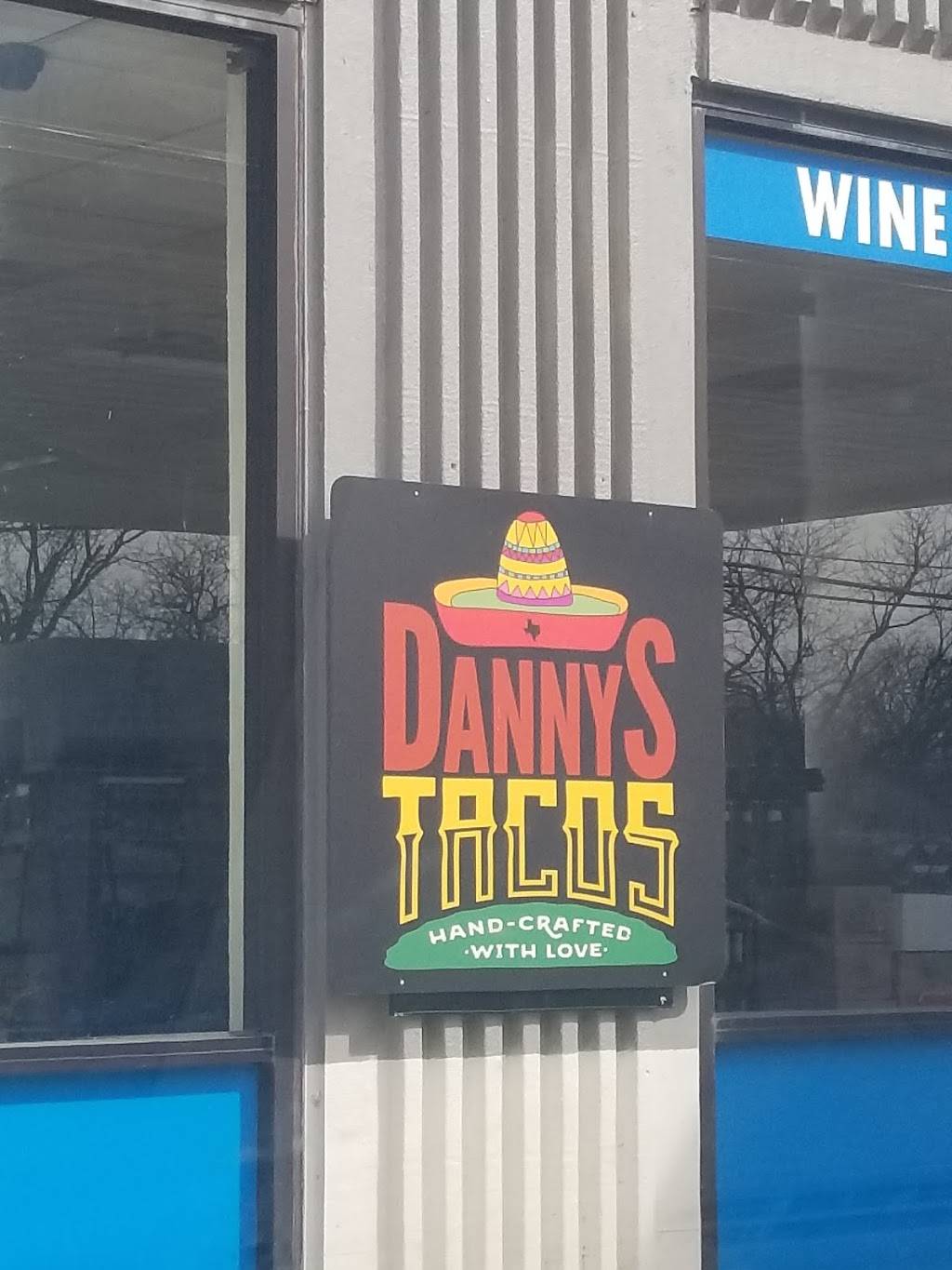 Dannys Tacos | restaurant | 5815 W Arkansas Ln, Arlington, TX 76016, USA | 2148502654 OR +1 214-850-2654