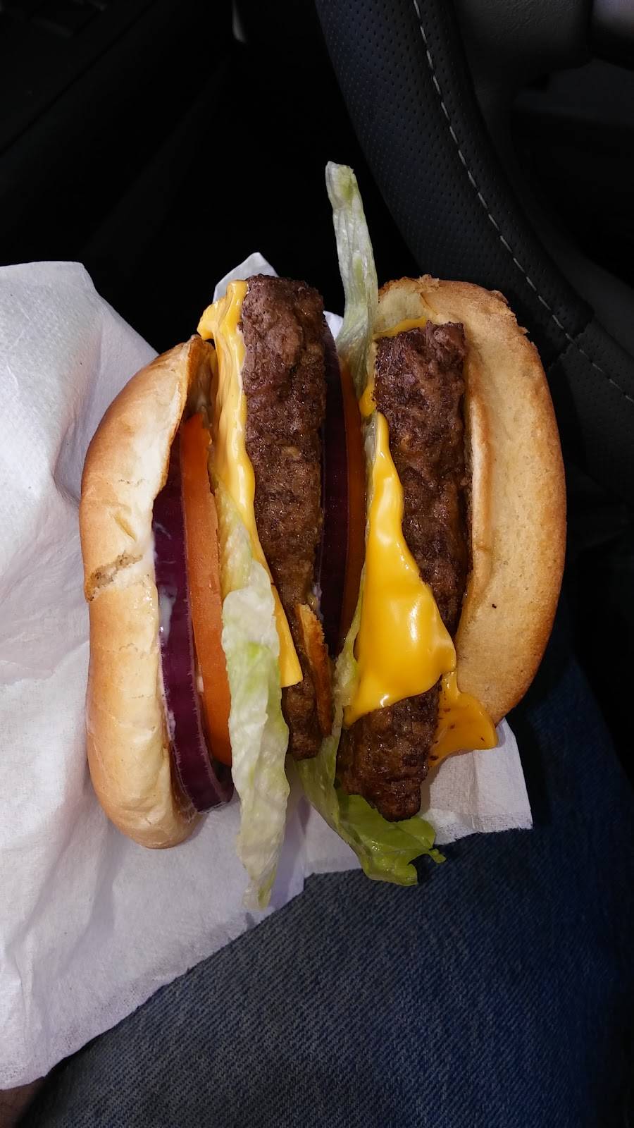 Wendys | restaurant | 4114 N Tamiami Trail, Naples, FL 34103, USA | 2392628351 OR +1 239-262-8351