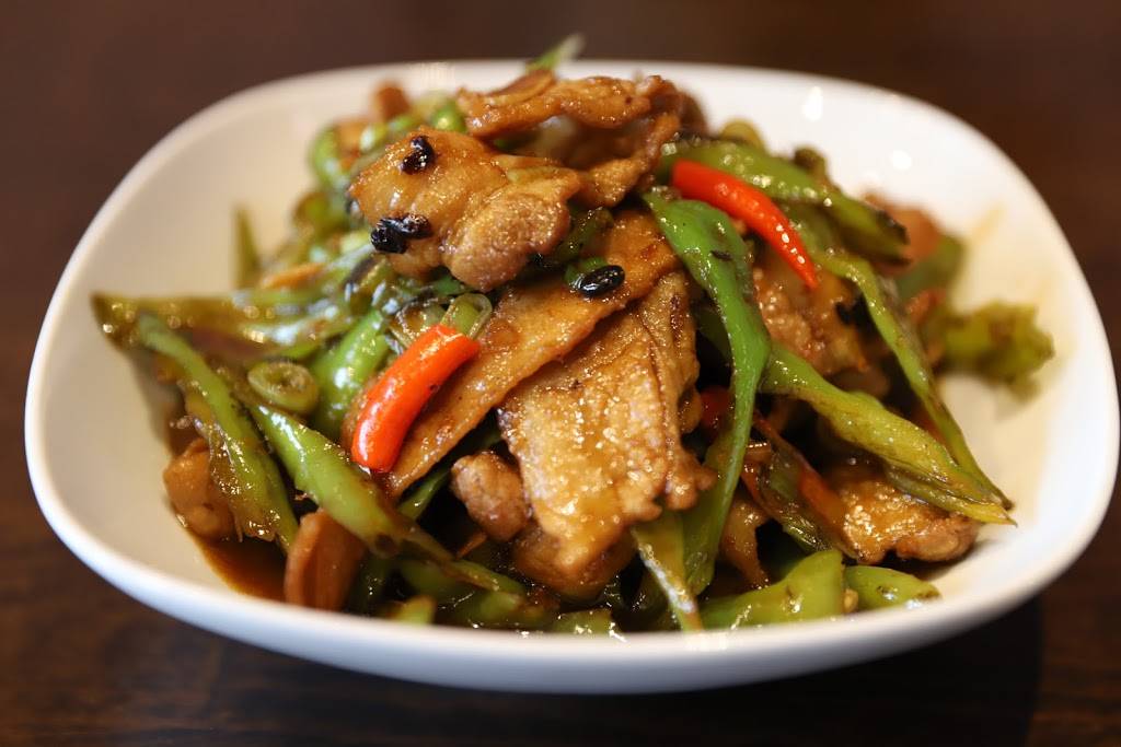 Szechwan JMC | restaurant | 243 W Cermak Rd, Chicago, IL 60616, USA | 3129292212 OR +1 312-929-2212