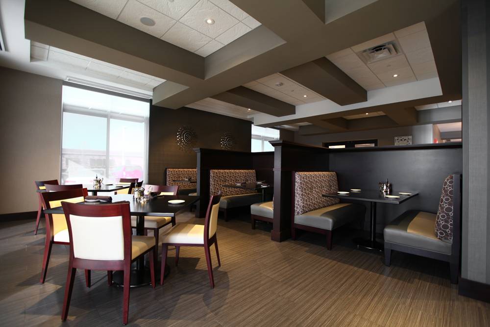 Johnnys Italian Steakhouse | restaurant | 12080 S Strang Line Rd, Olathe, KS 66062, USA | 9138152323 OR +1 913-815-2323