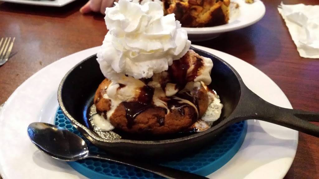 The Clubhouse Sports Grille | restaurant | 8188 Princeton Glendale Rd, West Chester Township, OH 45069, USA | 5138575726 OR +1 513-857-5726