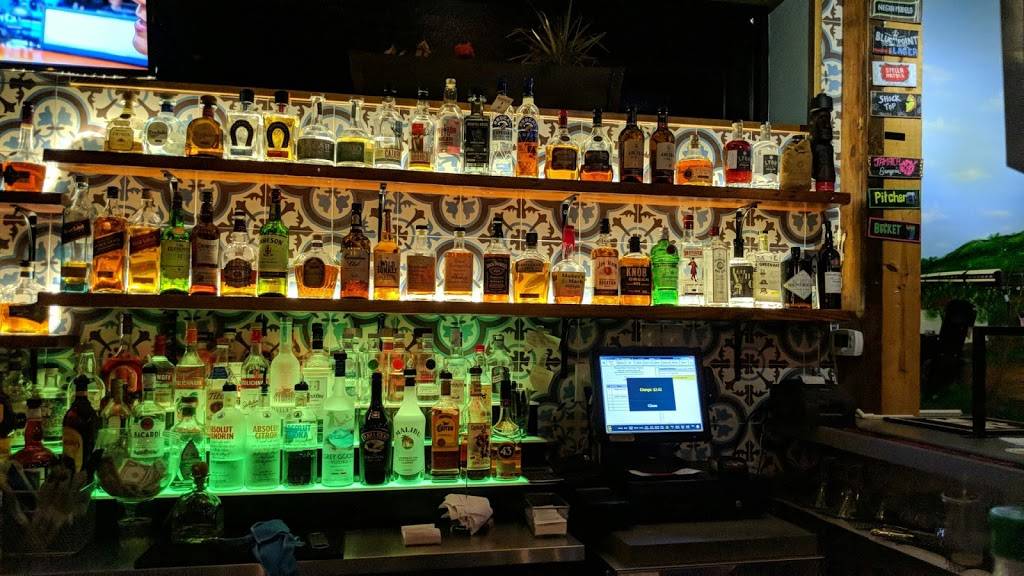 La Casita Pupuseria & Cocina C.A | restaurant | 2 E Diamond Ave, Gaithersburg, MD 20877, USA | 2404745615 OR +1 240-474-5615