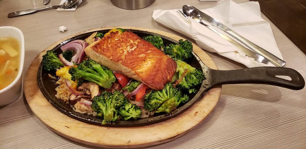 Peters Kitchen China Bistro | restaurant | 3922 E Colonial Dr, Orlando, FL 32803, USA | 4078958174 OR +1 407-895-8174